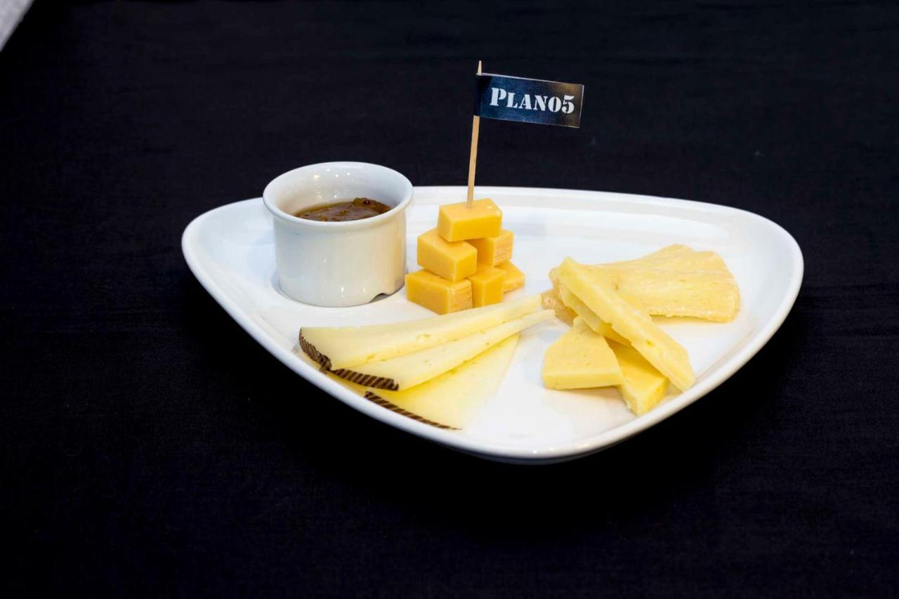 Plano5 - Guest House อัลเดอาดัสเดซ ภายนอก รูปภาพ